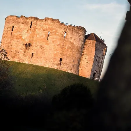 23 Bishopgate * York