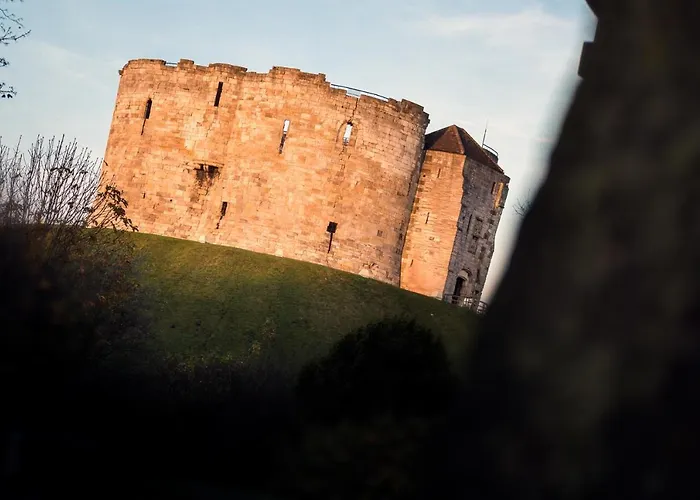 23 Bishopgate * York